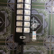 Lámpara solar led para exteriores . 50 Usd - Img 57880014