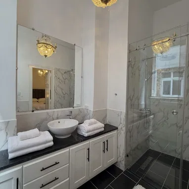 Elegante Apartamento en el Vedado - Img 126184601