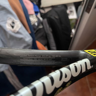 Vendo raqueta Wilson con su estuche - 2/4