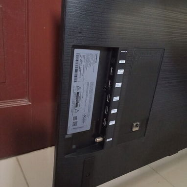 Smart TV Samsung 32" QN32Q60A 4K, QLED de uso, sin defecto ninguno - Img 124269866