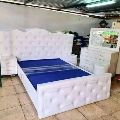Juegos de dormitorio Tapizados - Img 109347606