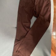 Pantalones de hombre marca boss. Posible entrega a domicilio - Img 56498790