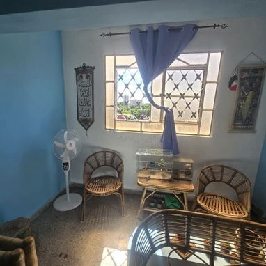 Venta de hermoso apartamento en edificio de microbrigada en el Vedado, cercano a las céntricas esquinas de 23 y 12 !!! - Img 108781000