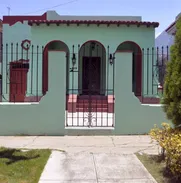 Casa neocolonial en Playa. 3 habitaciones climatizadas para larga estancia - Img 50130720