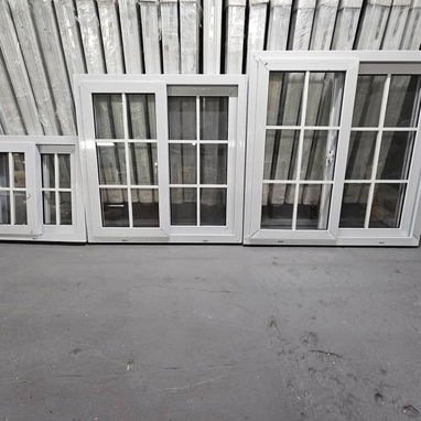 ventanas de PVC importadas 💯% calidad con malla anti bichos y no permite k traspase el ruido 🔕 del exterior varias med - Img 124395344
