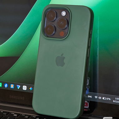 iPhone 15 Pro - 2/5