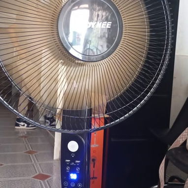 VENTILADOR RECARGABLE DE PIE 16 “ *MARCA BOYNEE - 2/4