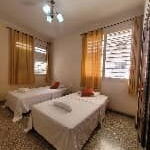 🏙️ Descubre nuestro apartamento de renta en Centro Habana con 2 habitaciones equipadas con todo el confort - Img 111894583