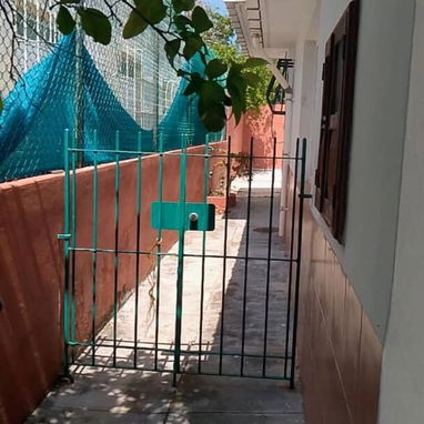 Venta de Casa independiente perfecto estado patio amplio por 87y5ta6 150mil 53582376 - Img 121778215