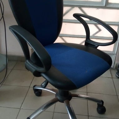 ❗❗REBAJA❗❗ SILLA GIRATORIA DE PC - PARA COMPUTADORA OFICINA EN 40 USD O AL CAMBIO - Img 123192452