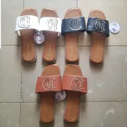 Sandalias de mujer descalsadas - Img 55629252