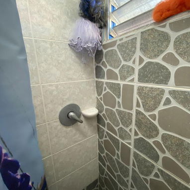 Casa en la Virgen del camino, en 3er piso - Img 121777710