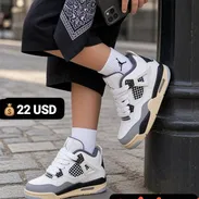 TENIS PARA NIÑ@S*BOTICAS JORDAN RETRO 4 BLANCO DETALLES NEGROS Y SUELA AMARILLA MOSTAZA - Img 56987203