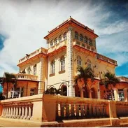 Lujo de residencia con piscina en alquiler - Img 54958278