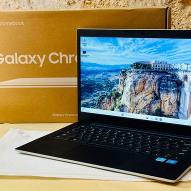 Laptop Samsung Galaxy Nueva en caja!! - 2/2