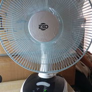 *DISPONIBLE* VENTILADOR RECARGABLE DE MESA 12“ Marca: Eko - Img 55533929