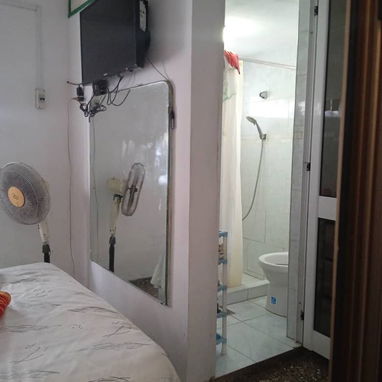 Se vende biplanta en Palatino 4/4 +4 baños proximo Ciudad Deportiva y la Ward - Img 117373800