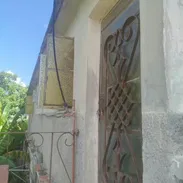 #254 🏠 CASA 2/4 EN SAN MIGUEL INTERIOR Y EN ALTO. Calle Belinda y San Miguel. Pasillo sólo para 3 casas grandes. Balcón - Img 58112432