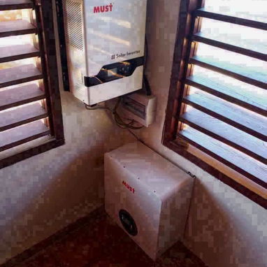⚡ HASTA 16 HORAS DE LUZ MIENTRAS TODOS ESTÁN A OSCURAS No más comida dañada, ni noches sin ventilador. Con Wynwood, tú p - 2/3