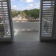 Ofertaaa con excepcionales vistas al Parque Jhon Lennon!! Totalmente restaurado bello apto de 2 cuartos y 2 baños!!!! - Img 54780402