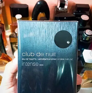 ●Mochino(Toy Boy) 100ml ●One Millón(Paco Rabanne)100ml ●La Vida Es Bella 100ml ●Club de Nuit intense 105ml ●Invictus 100 - Img 93967879