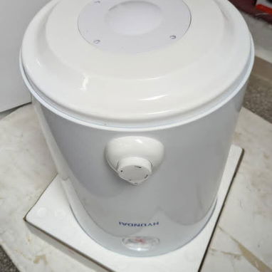 Calentador de agua eléctrico HYUNDAI 50L - Img 120794933
