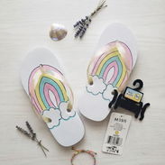 Chancletas Infantiles con Diseño de Arcoíris y Nubes 🌈☁️ 13/1 - Img 57050679