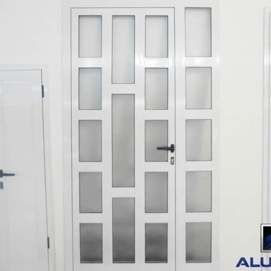 Carpintería de Aluminio en puertas ,ventanas , gaveteros y más al mejor precio - Img 126708907