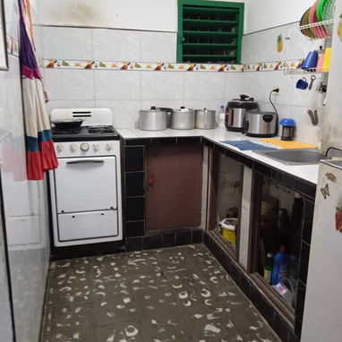 *REBAJADA A $12.000usd. En venta casa puerta de calle independiente, de 2 plantas en Alturas de la Lisa, REFERENCIAS: ce - Img 122989720