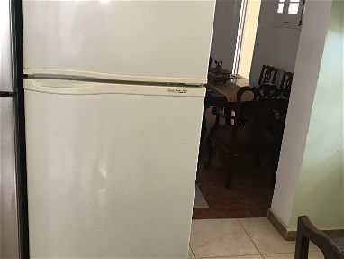 Refrigerador Daewo de doble temperatura - Img main-image-45691151