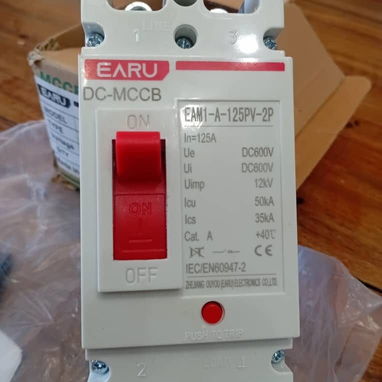Interruptores de transferencia manual y Breakers - 4/4