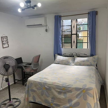 Casa ofertando 🔖   📍Ubicación: Cerro, interior un pasillo con 2 apartamentos - 8/10