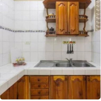 APARTAMENTO EN RENTA EN EL VEDADO – FRENTE AL PARQUE DEL QUIJOTE - 7/10