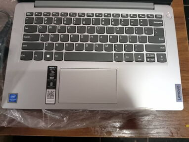 Vendo laptop nueva - Img main-image