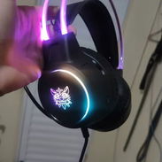 GANGA🉐NUEVOS AUDIFONOS RGB GAMER, EN BLANCO Y NEGRO.CON TRANSPORTE INCLUIDO - Img 49778131