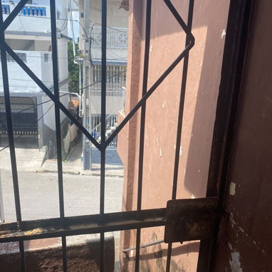 Vendo casa en marianao a media cuadra de 51 - 2/10