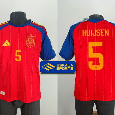 Camiseta España fútbol Lamine Yamal #19 Pedri #20 - Img 122088514