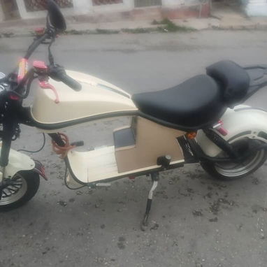 Moto electrica con batería grande, personalizada, modificada de lujo.Leer bien la desde - Img 120376273