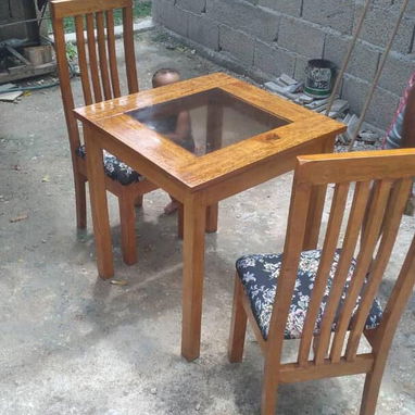 Comedor Pequeño con 2 Sillas - 4/6