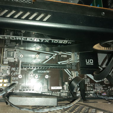 Vendo 1080 ti - Img 122701614