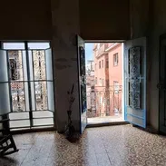 🏡APTO EN LA HABANA VIEJA - SE VENDE O PERMUTA! - Img 56981245