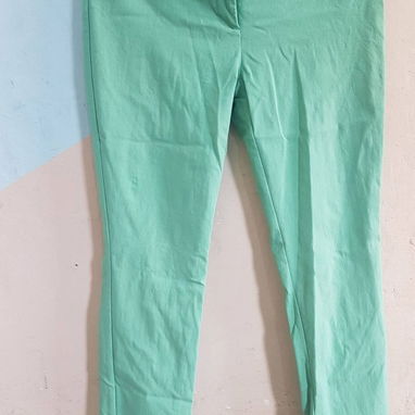 Venta de garaje Todo en perfecto estado y cositas nuevas ☺️ No te quedes sin preguntar - 7/10