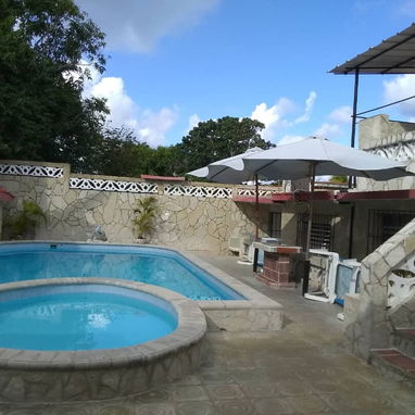 Estamos a solo 4 cuadras de la playa. WhatsApp 5 8142662 - Img 111313438
