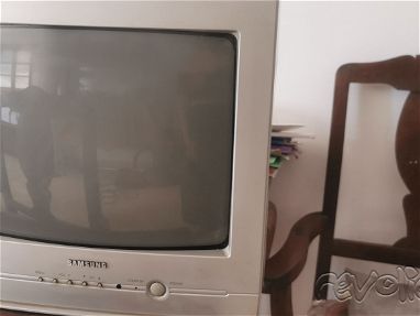 Vendo TV Samsung 14 pulgadas - Img 66450648