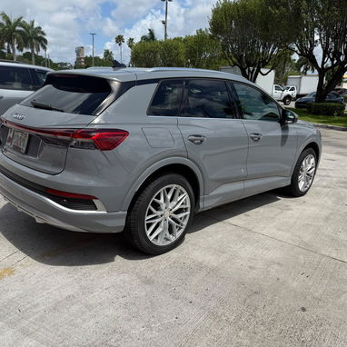 Vendo o negocio Audi, 2024 S Line 100% eléctrico 500 kilómetros de autonomía Boca - 3/6