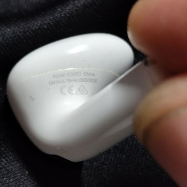 Airpods 4 sin Cancelación Originales, poco uso, bien cuidados 60 usd - Img 119776880