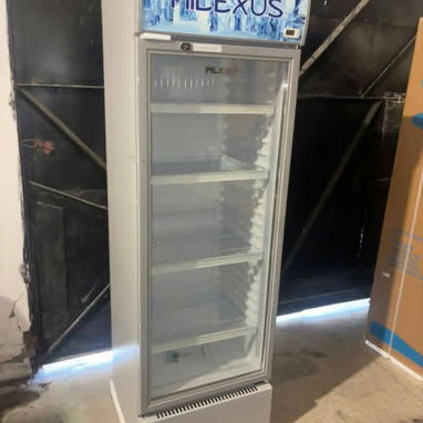 Neveras, refrigeradores y exhibidoras - 9/10