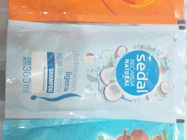 Tengo distintos tipos de Shampoo Sedal - Img 63050649