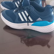 Vendo tennis y celular nuevos - Img 56721907