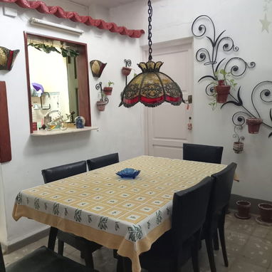 Apartamento 3 cuartos Vedado con todo dentro 40mil 53582376 - 3/9